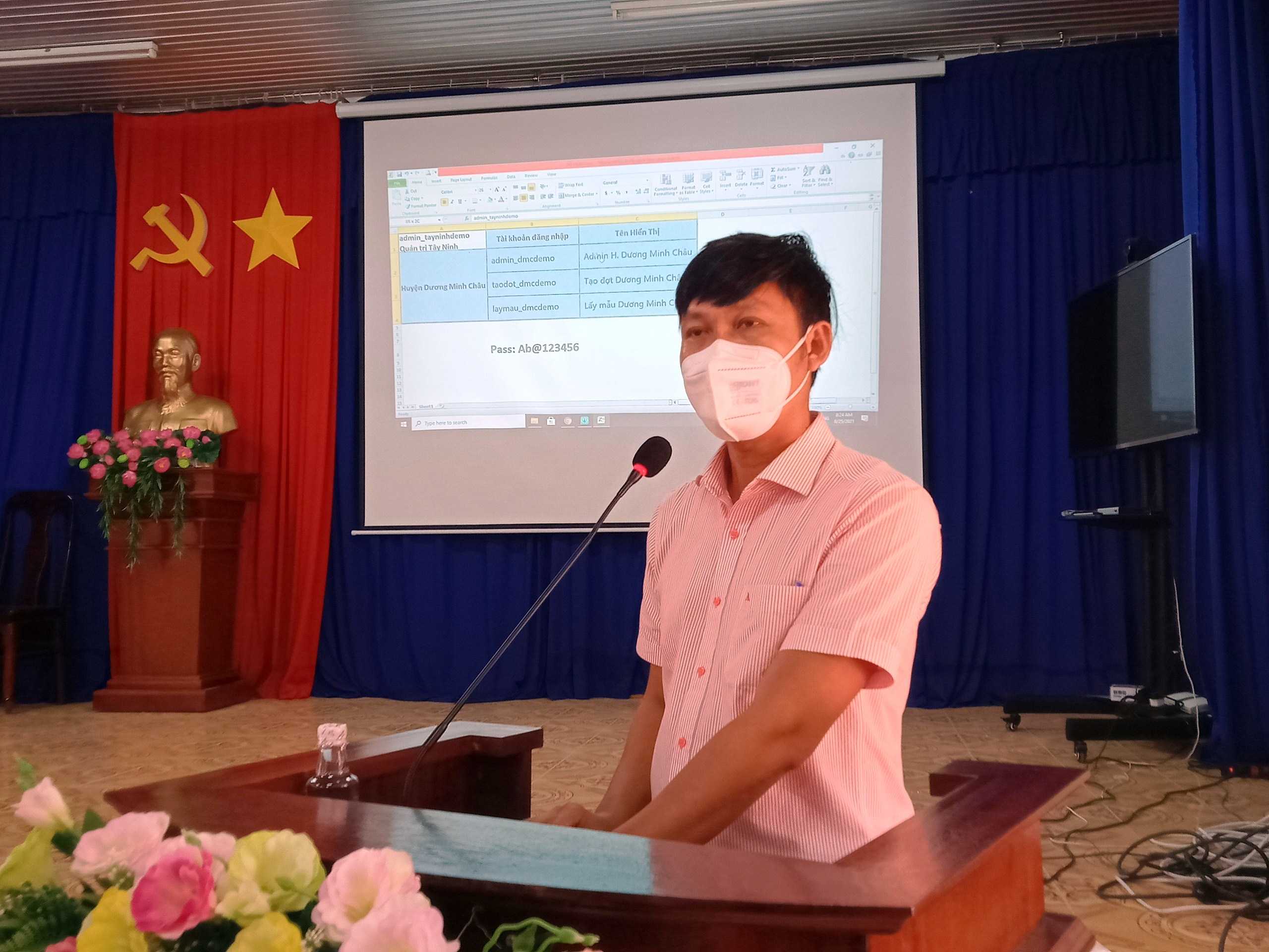 Huyện Dương Minh Châu:  Tập huấn lấy mẫu xét nghiệm sàng lọc SARS- CoV-2 đợt 2 